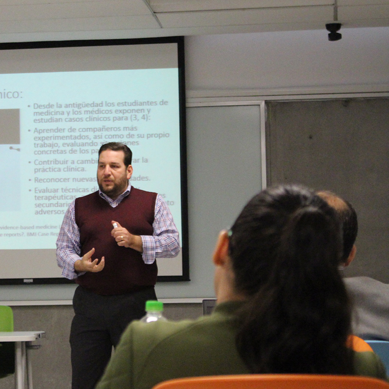 El Dr. Jorge Eugenio Valdez García, Decano de la Escuela de Medicina y Ciencias de la Salud TecSalud del Tecnológico de Monterrey, es reconocido por su trayectoria en pro de la educación médica de México.