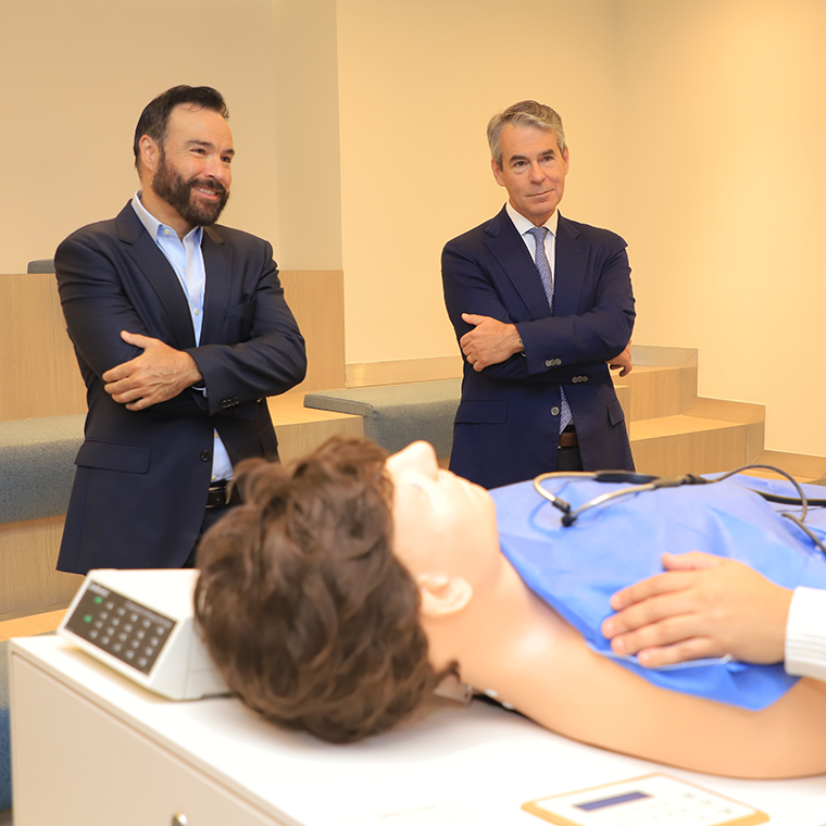 El Centro de Simulación Clínica tiene el objetivo de ofrecer nuevas herramientas de enseñanza para la atención clínica de pacientes.