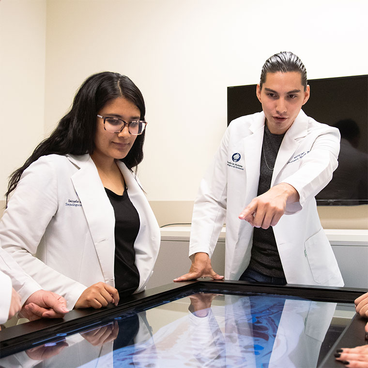 Escuela de Medicina del Tec pilota programa de entrenamiento del razonamiento clínico.