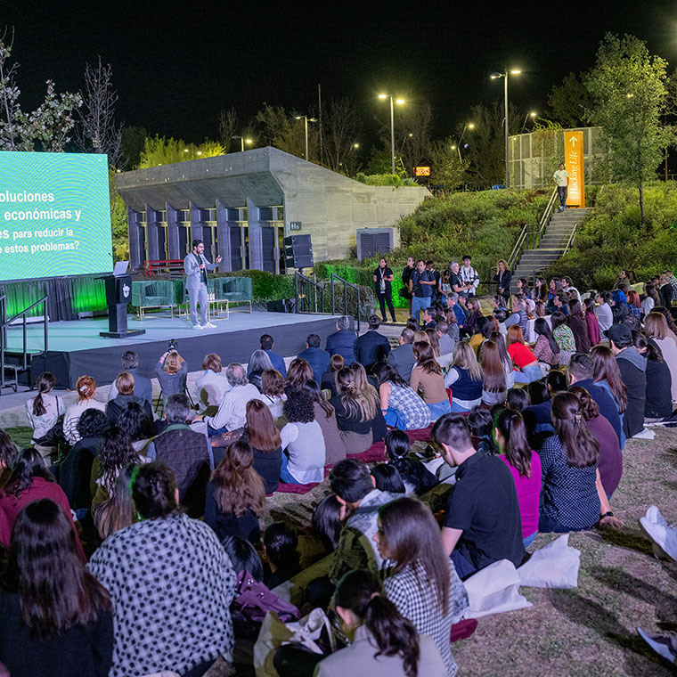 TecSalud lleva a cabo la tercera edición de Food Life-Good Life con la participación de Dr. Mau.