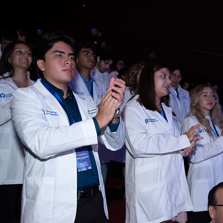 Nueva generación inicia su formación al servicio de la salud
