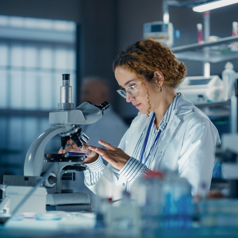 Cuando los genes hablan: el papel de la genética en el cáncer de mama