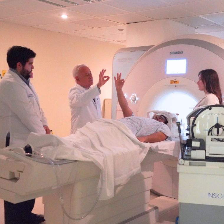 TecSalud incorpora tratamiento de vanguardia contra el Parkinson