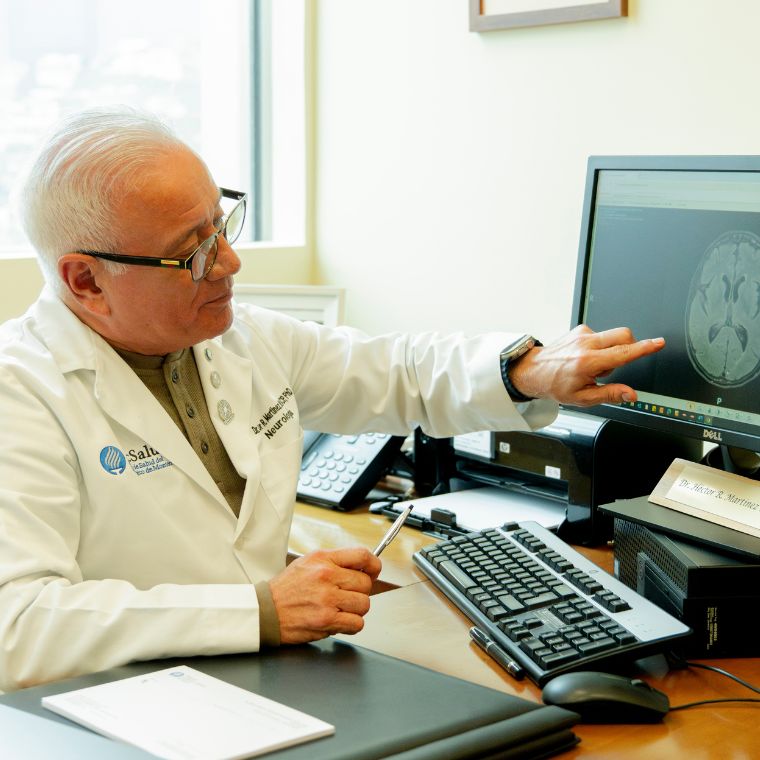 TecSalud presenta en Japón avances en investigación vs esclerosis