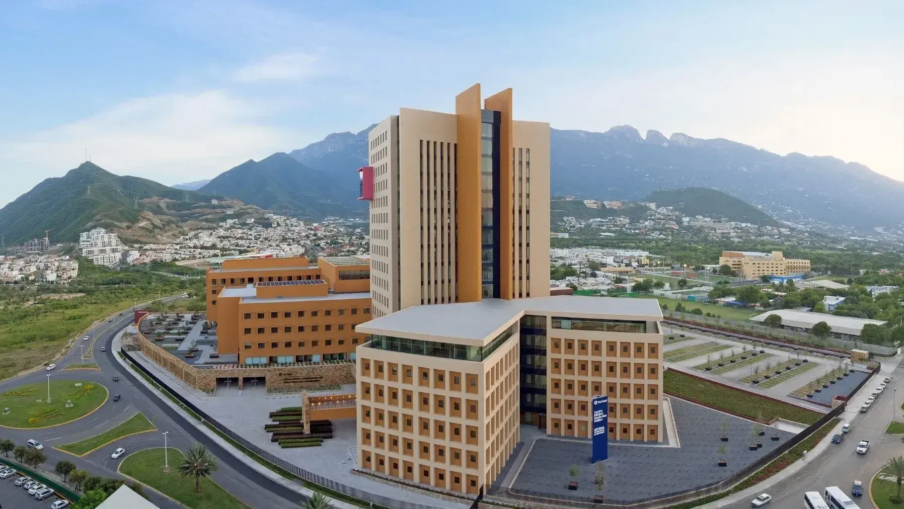 Vista aérea del Hospital Zambrano Hellion TecSalud