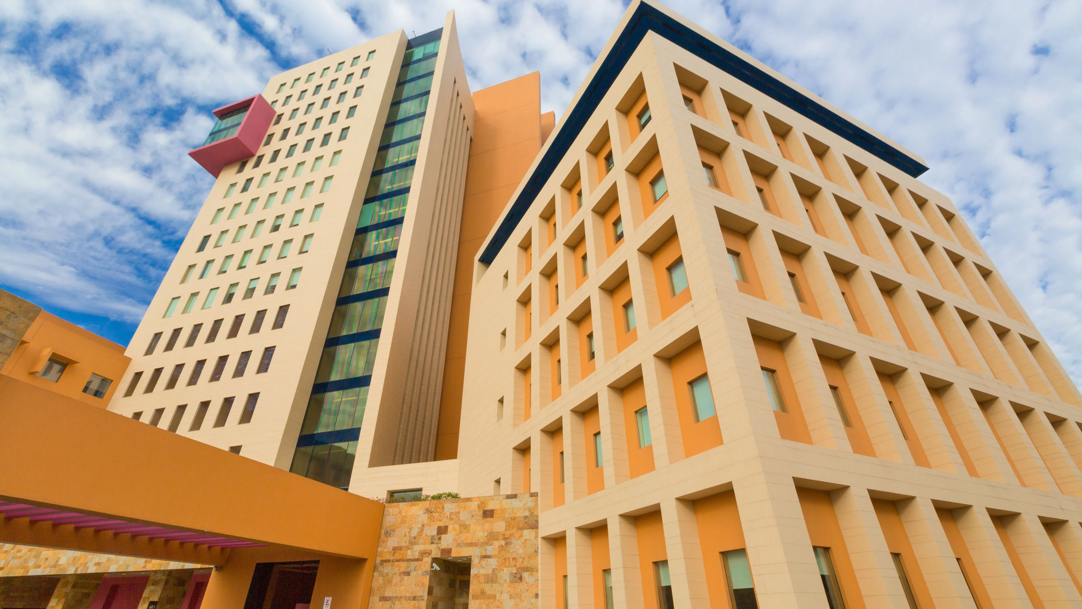 Hospital zambrano fachada