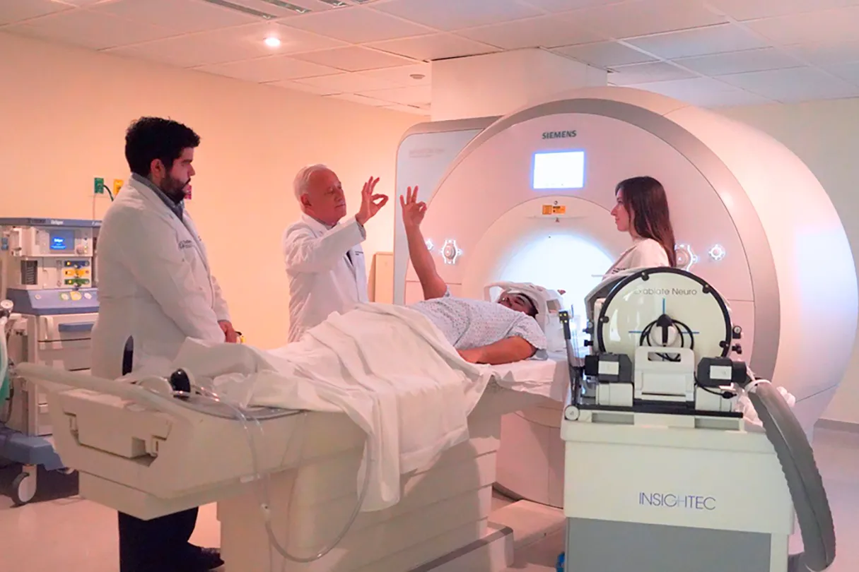 TecSalud incorpora tratamiento de vanguardia contra el Parkinson