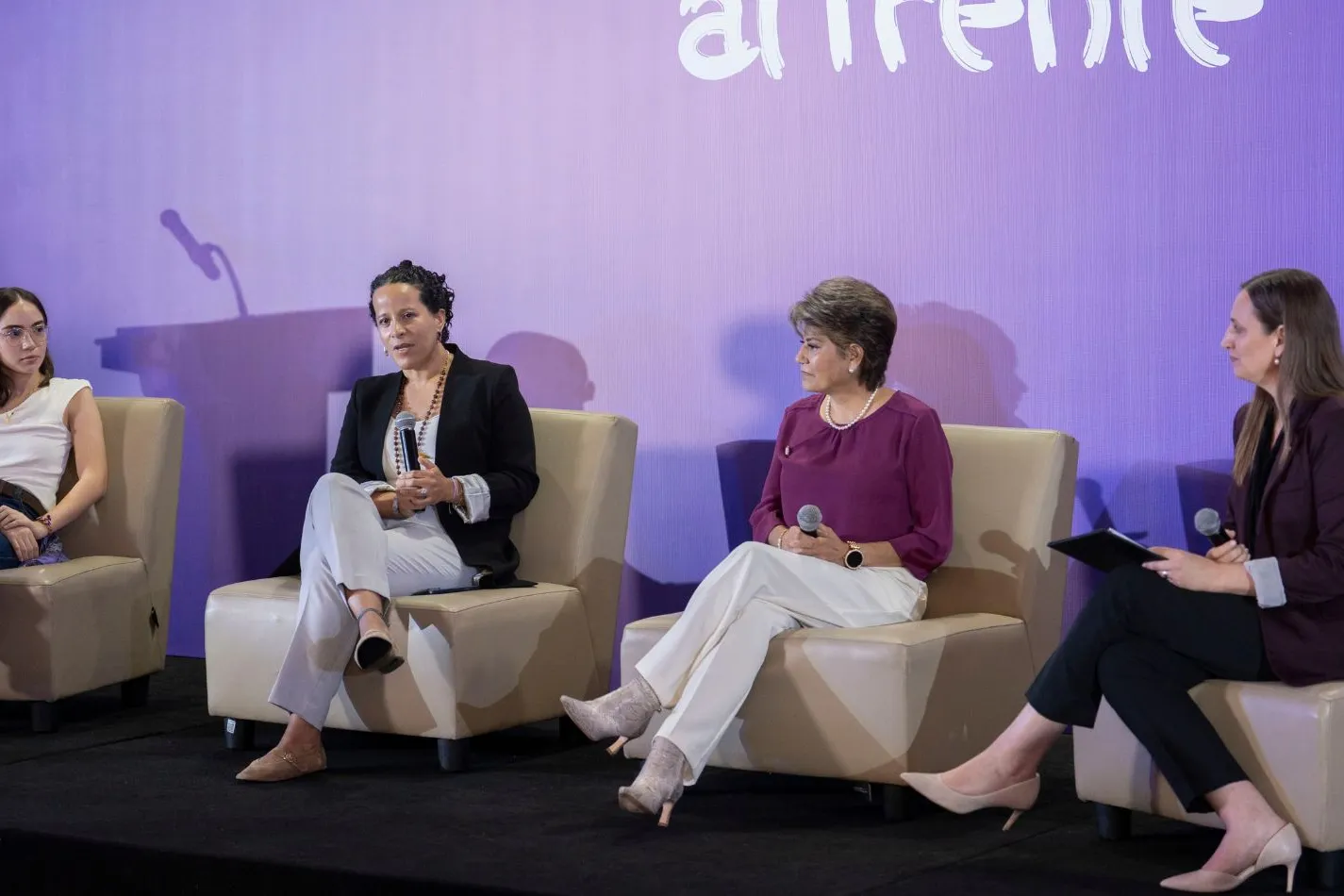 Liderar también es cuidar: mujeres que hacen la diferencia en salud