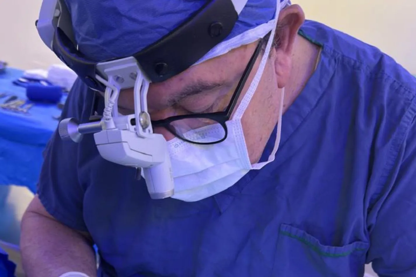 Otorrino de TecSalud representará a México en estudio global