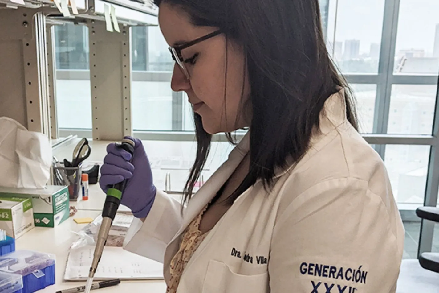 Científica médica EXATEC descubre célula en el pulmón y obtiene beca en USA