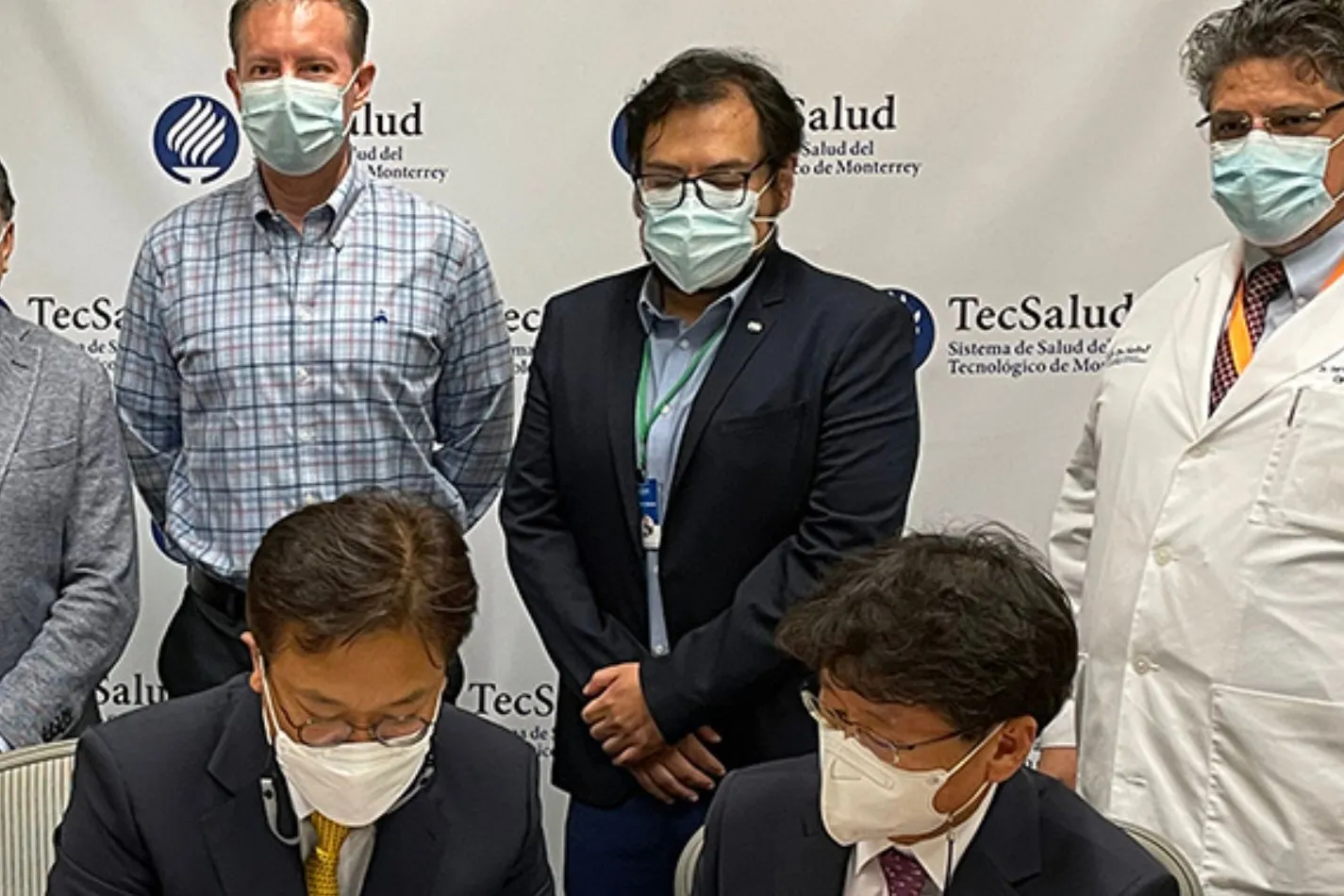 Desarrollará TecSalud protocolo para terapia celular contra COVID-19