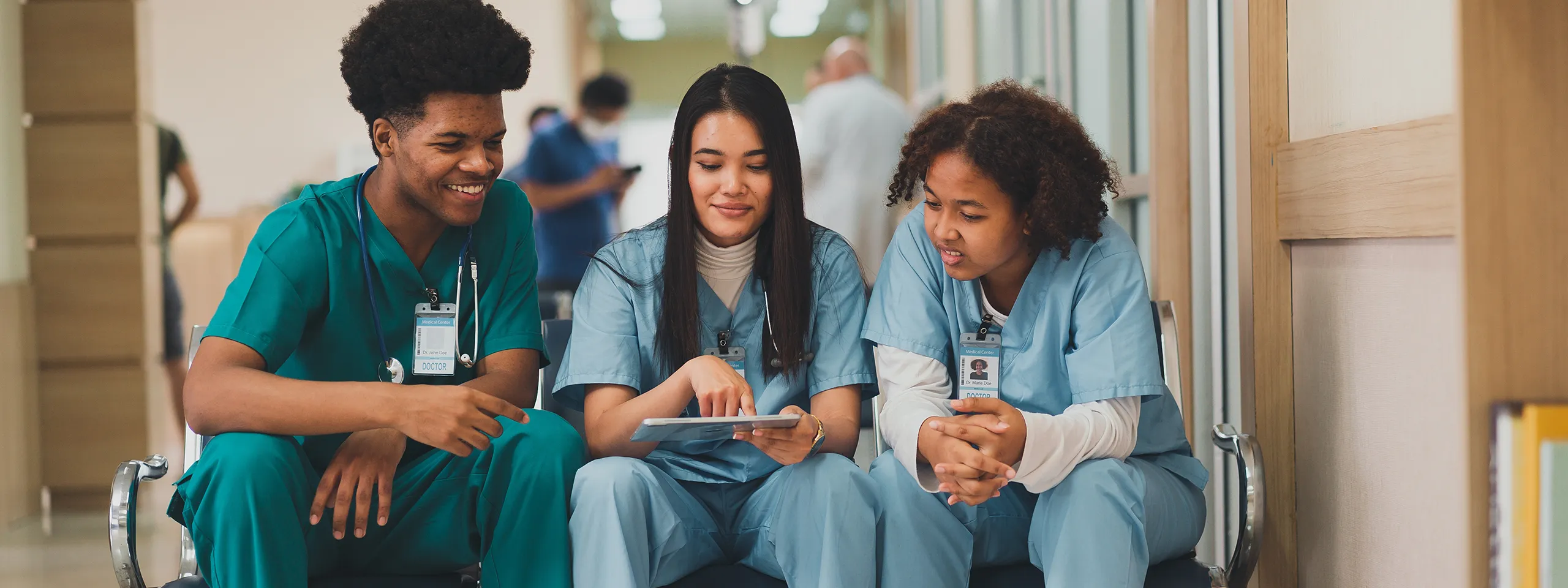 Estudiantes de medicina TecSalud en rotación clínica